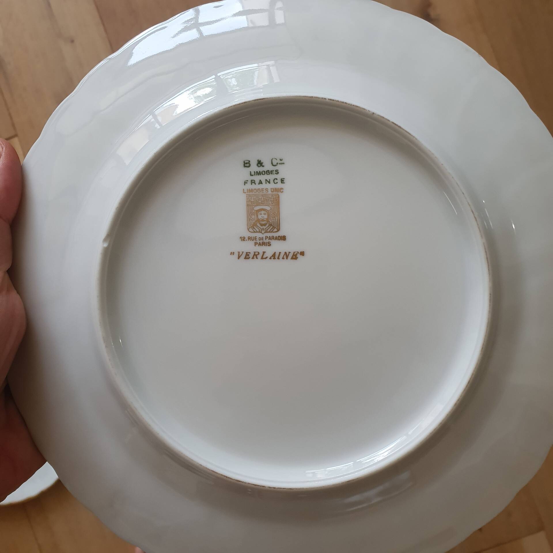 12 assiettes à dessert en porcelaine de Limoges Bernardaud Verlaine