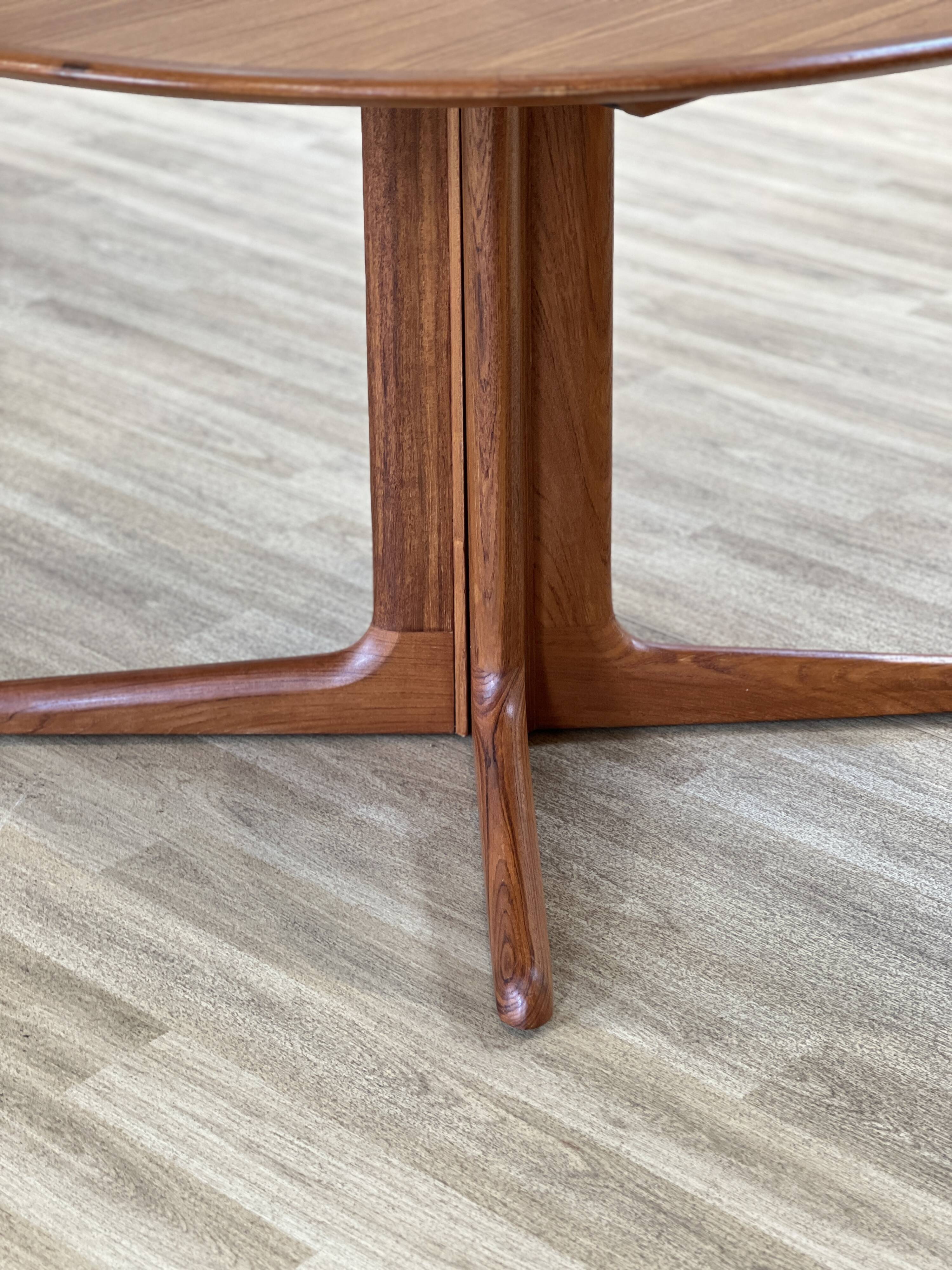 Suite de quatre fauteuils de Dyrlund en teck