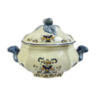 Rouen faience tureen, limcolor blue décor Rouen. XX century.