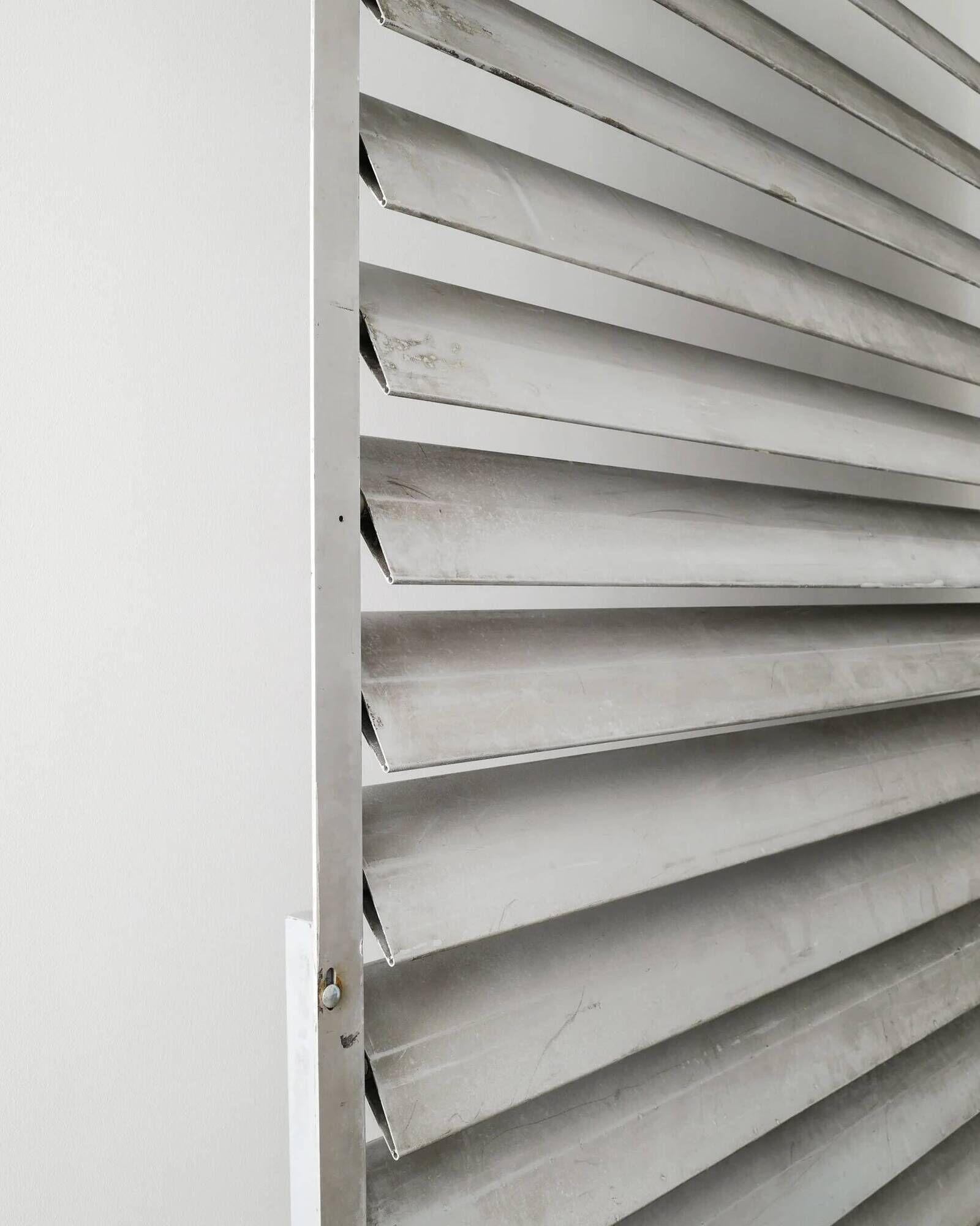 Large jean prouvè alumunium "brise de soleil" panel, 1950s