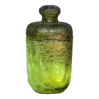 Green cracked glass jar