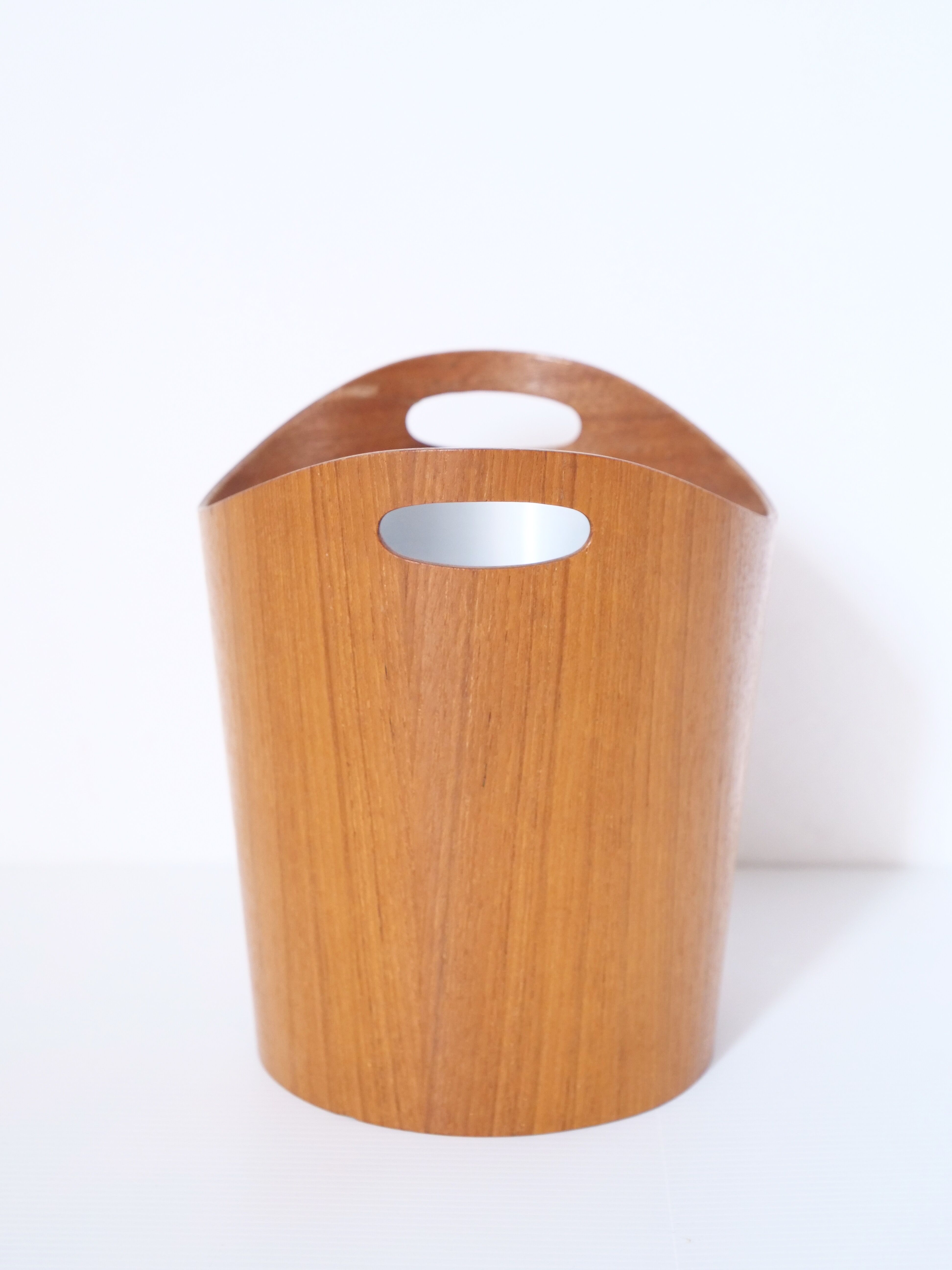 Scandinavian teak ice bucket