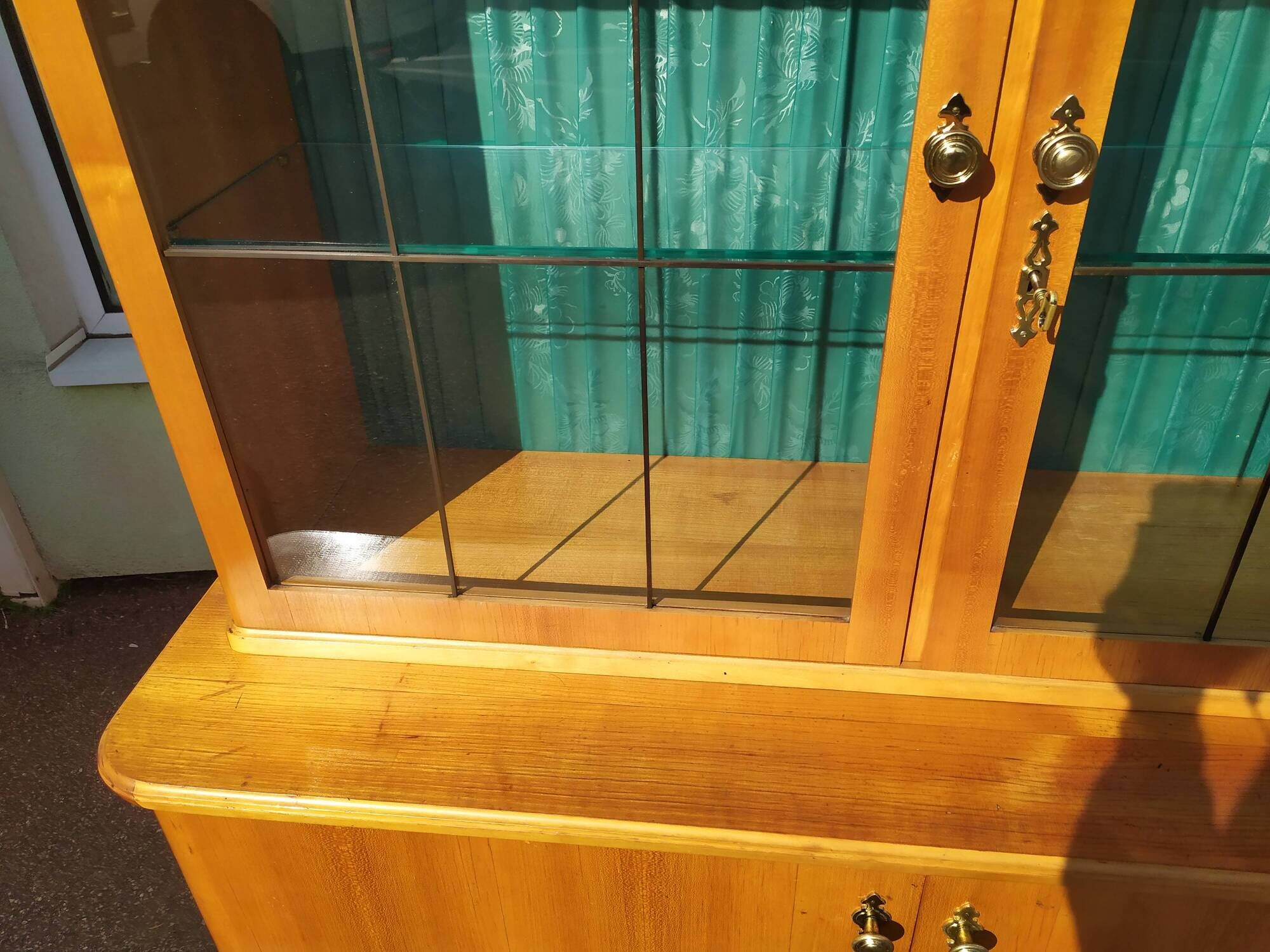 Small high sideboard - sideboard - wood - glass - vintage
