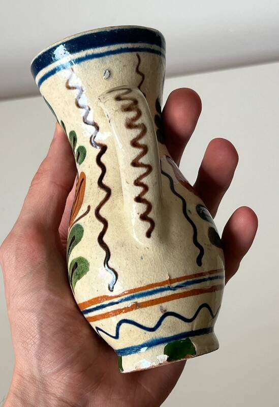 Korond single-flower vase, Hungarian ceramic, hand-painted - floral decoration