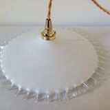 Toothed opaline suspension