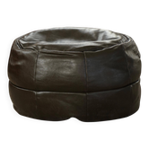 Vintage black leather pouf/ottoman with a rounded shape, French mid 20th Century.