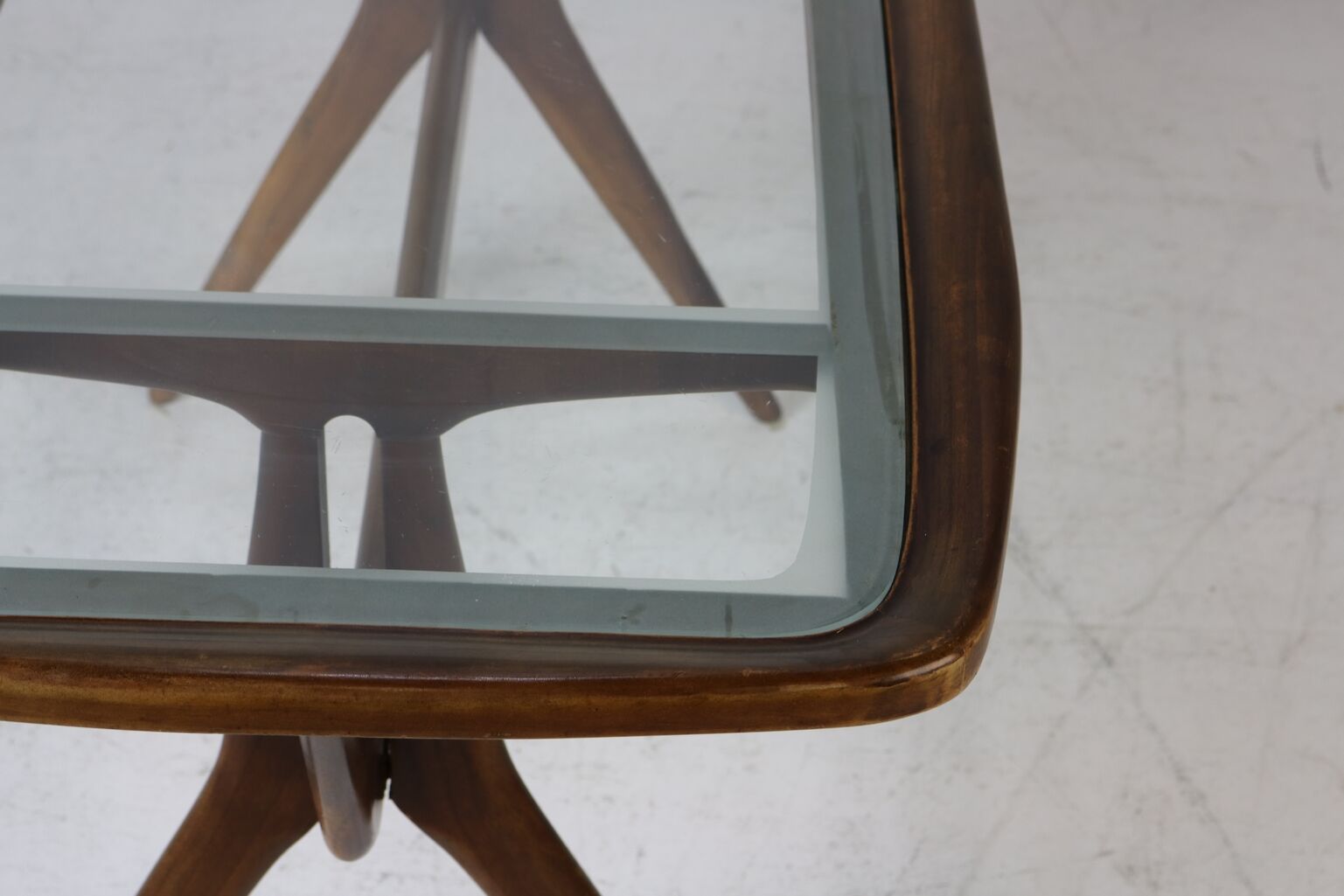 Italian design coffee table by Cesare Lacca for Cassina