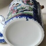 Japanese fine porcelain teapot, Geisha/cherry blossom patterns, Bamboo imitation handle