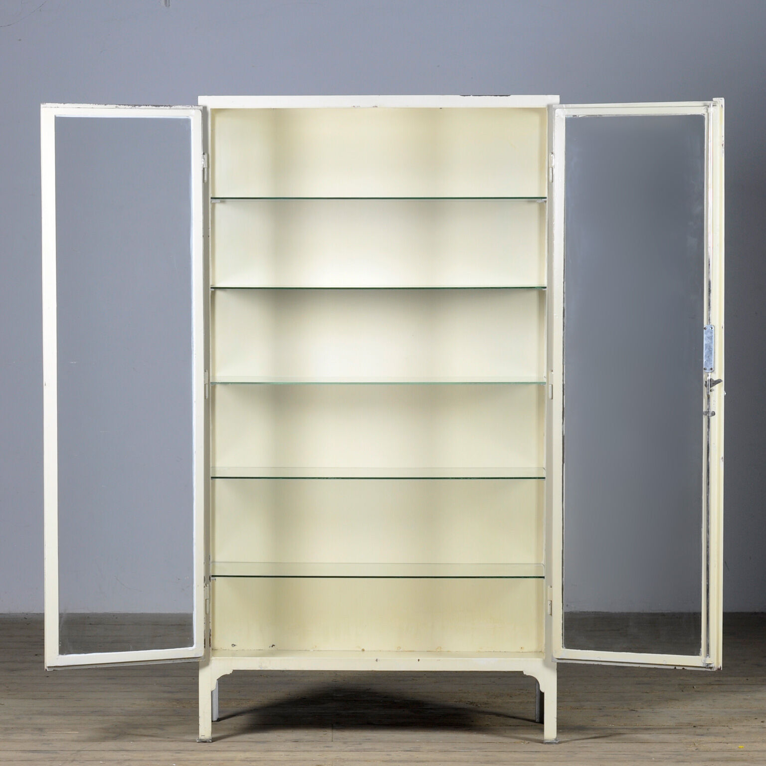 Vintage medical cabinet, 1930s