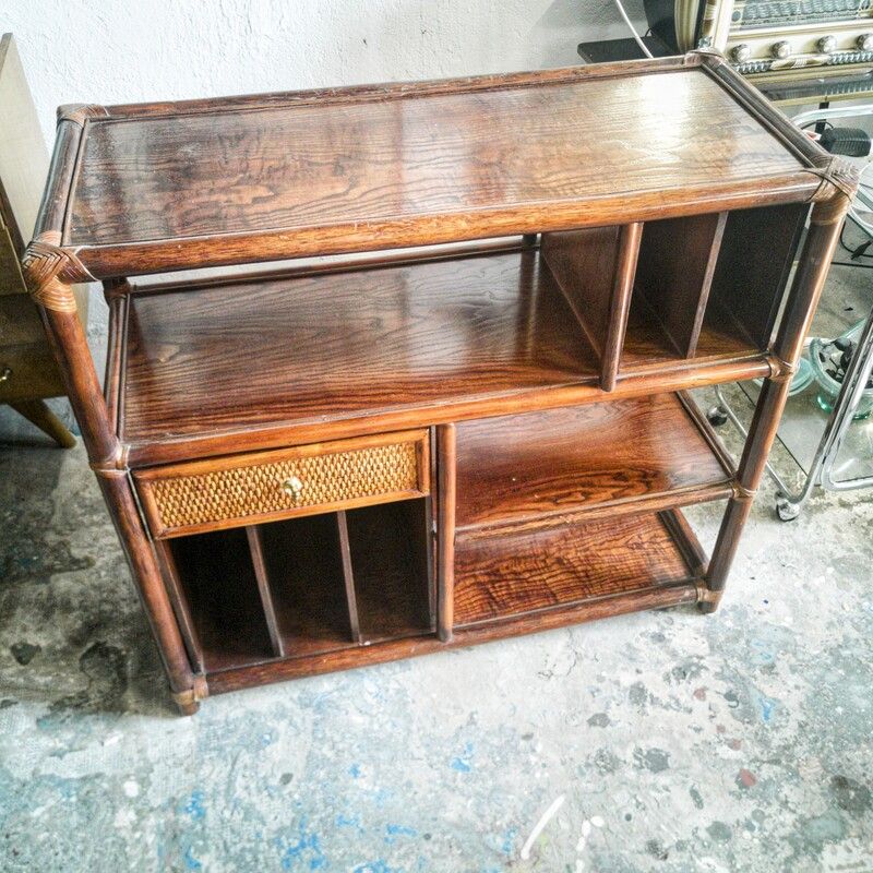 Hifi furniture in wood and rattan