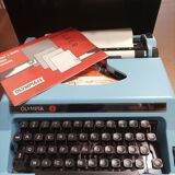 Olympia Conformatic 242 Typewriter