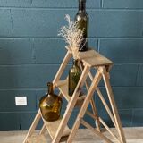 Stepladder decorated in old oak