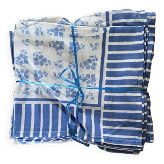 Set of 12 napkins