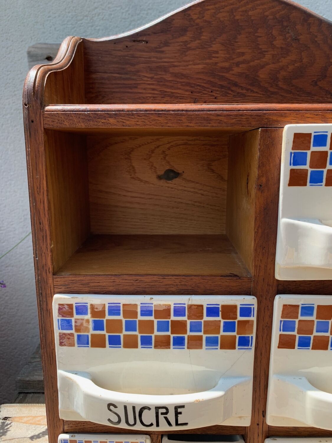 Old spice cabinet Saint-Clément