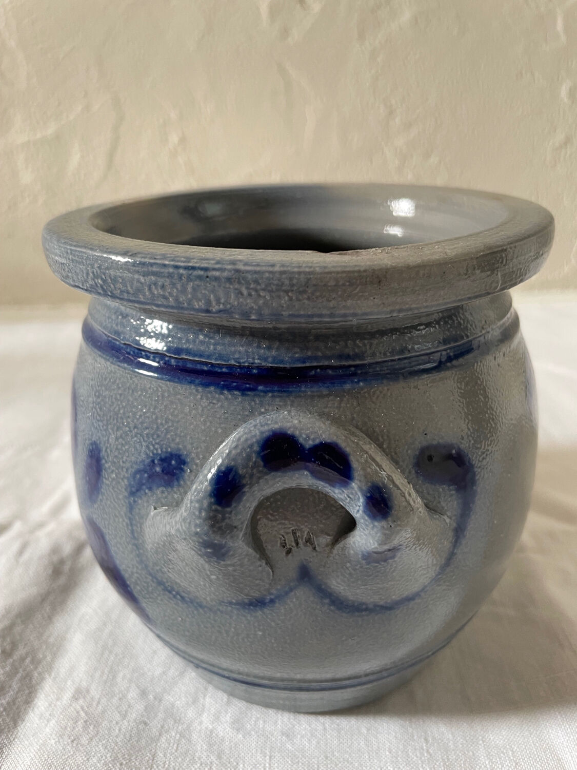 Alsace stoneware pot