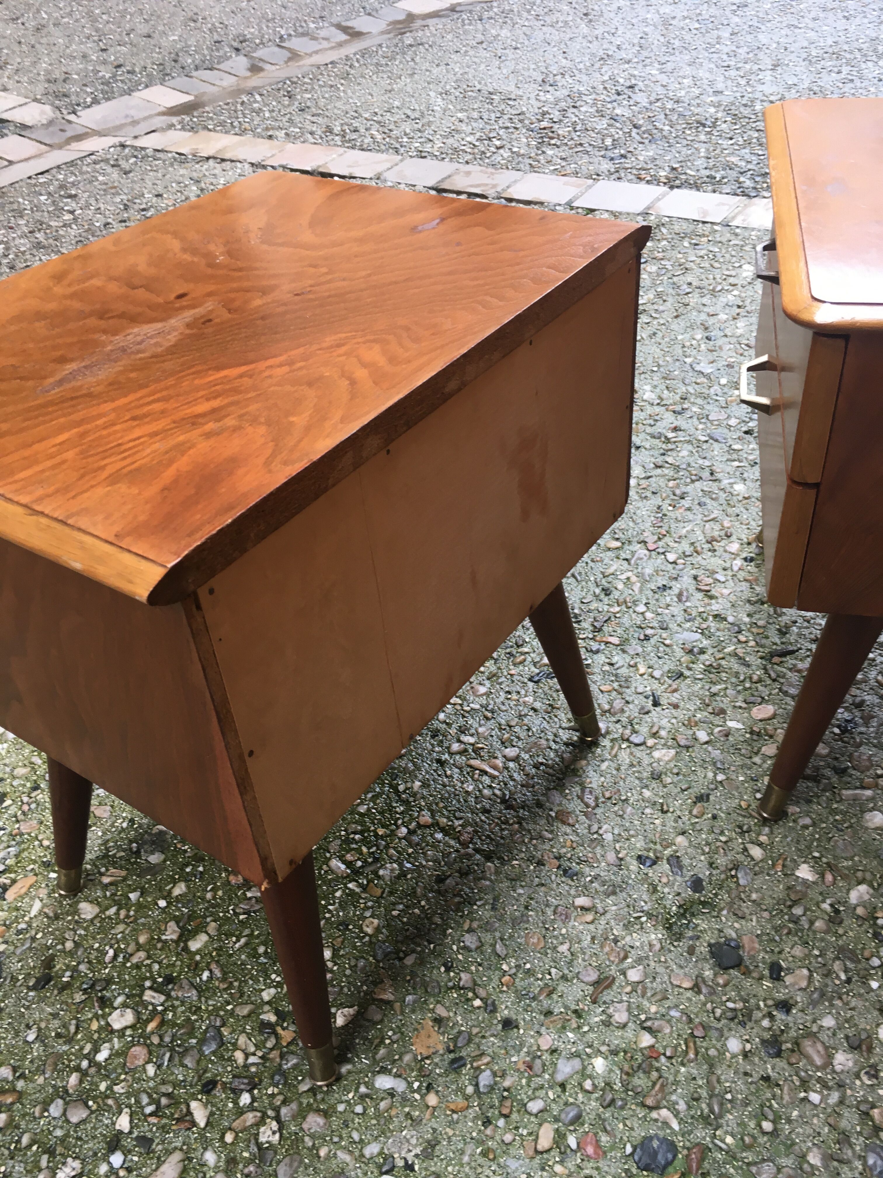 Pair of bedside feet compass