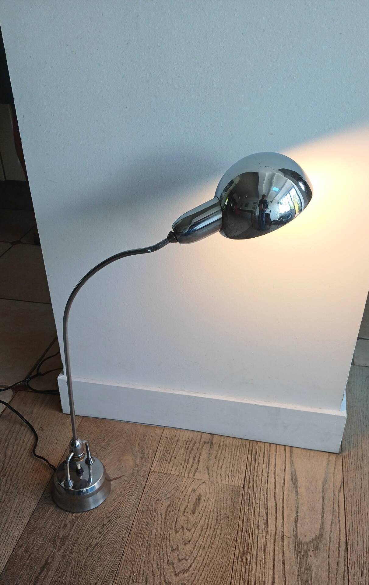 Lampe Jumo en chrome