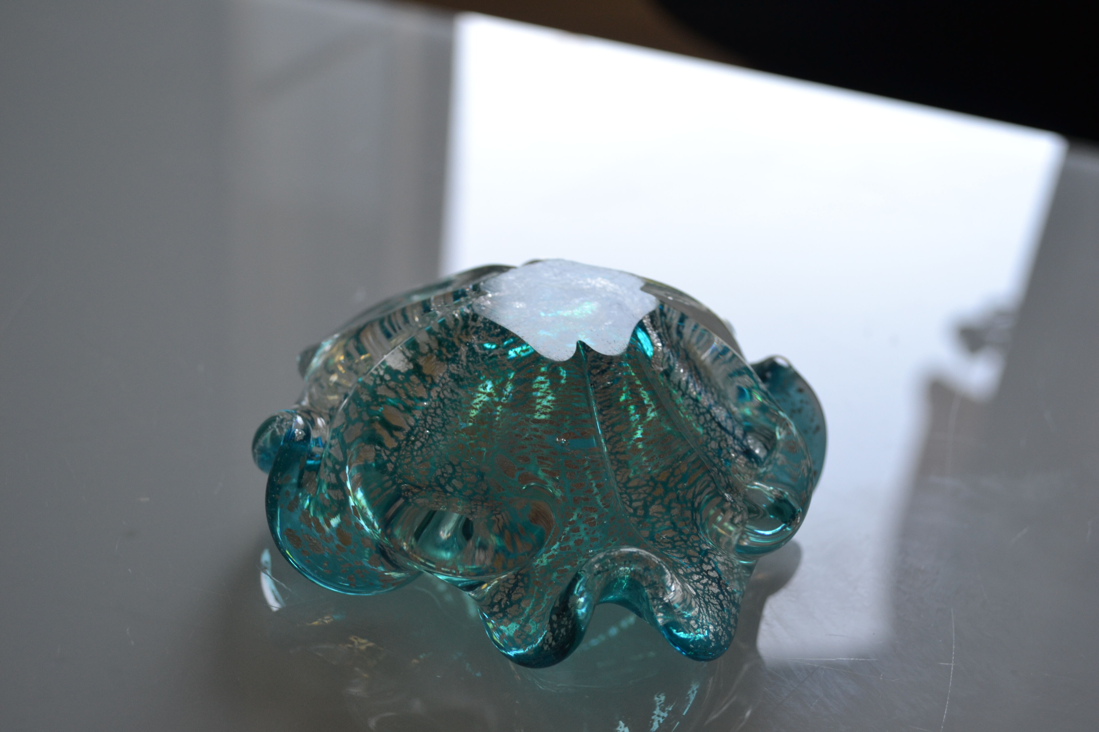 empty blue Murano pockets