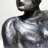 20th-century ceramic bust of a woman, art craft to be identified.