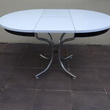 Round formica table with vintage year extension 60 70