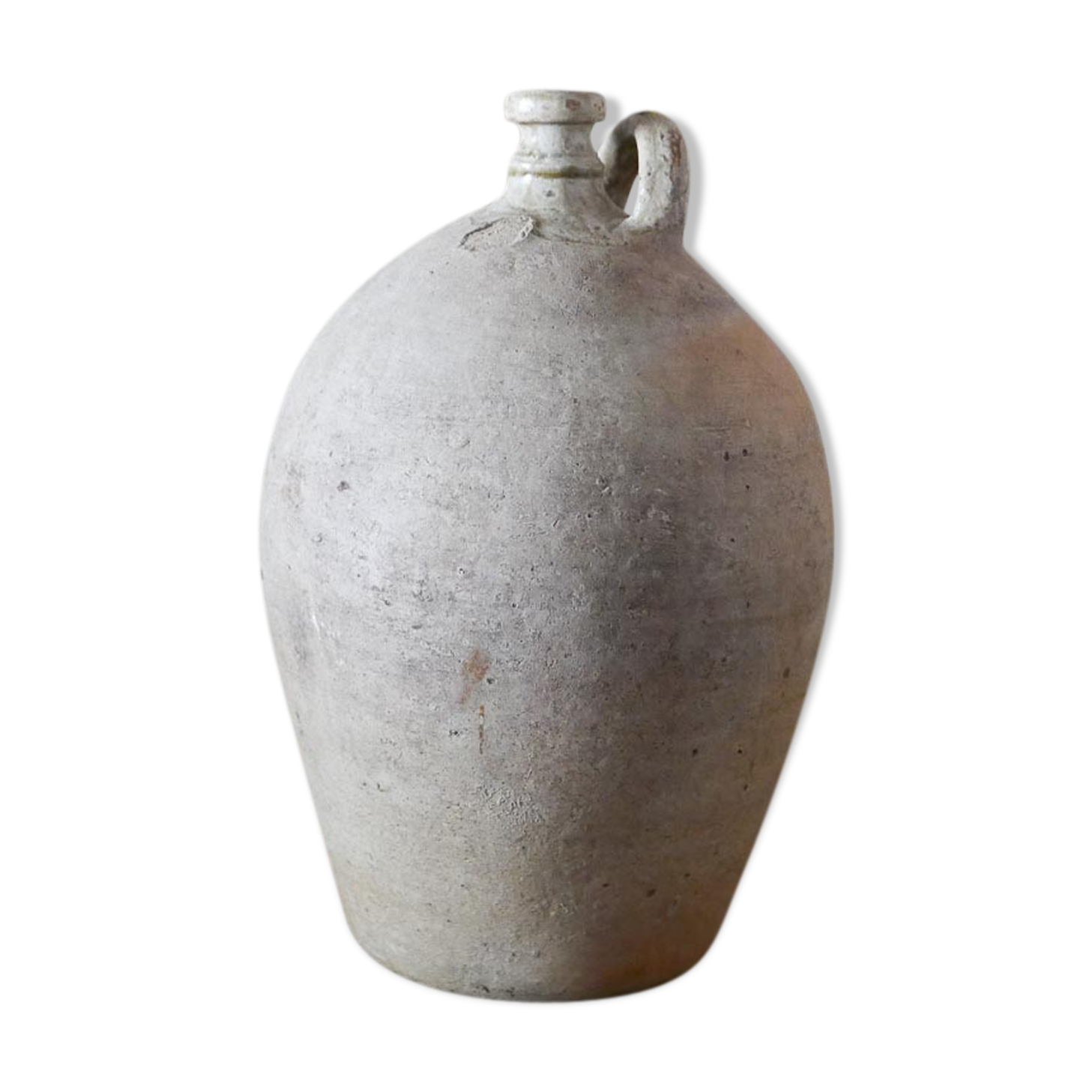 Raw sandstone potiche