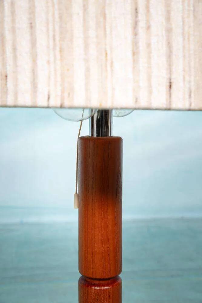 Vintage Danish design table lamp in teak Domus