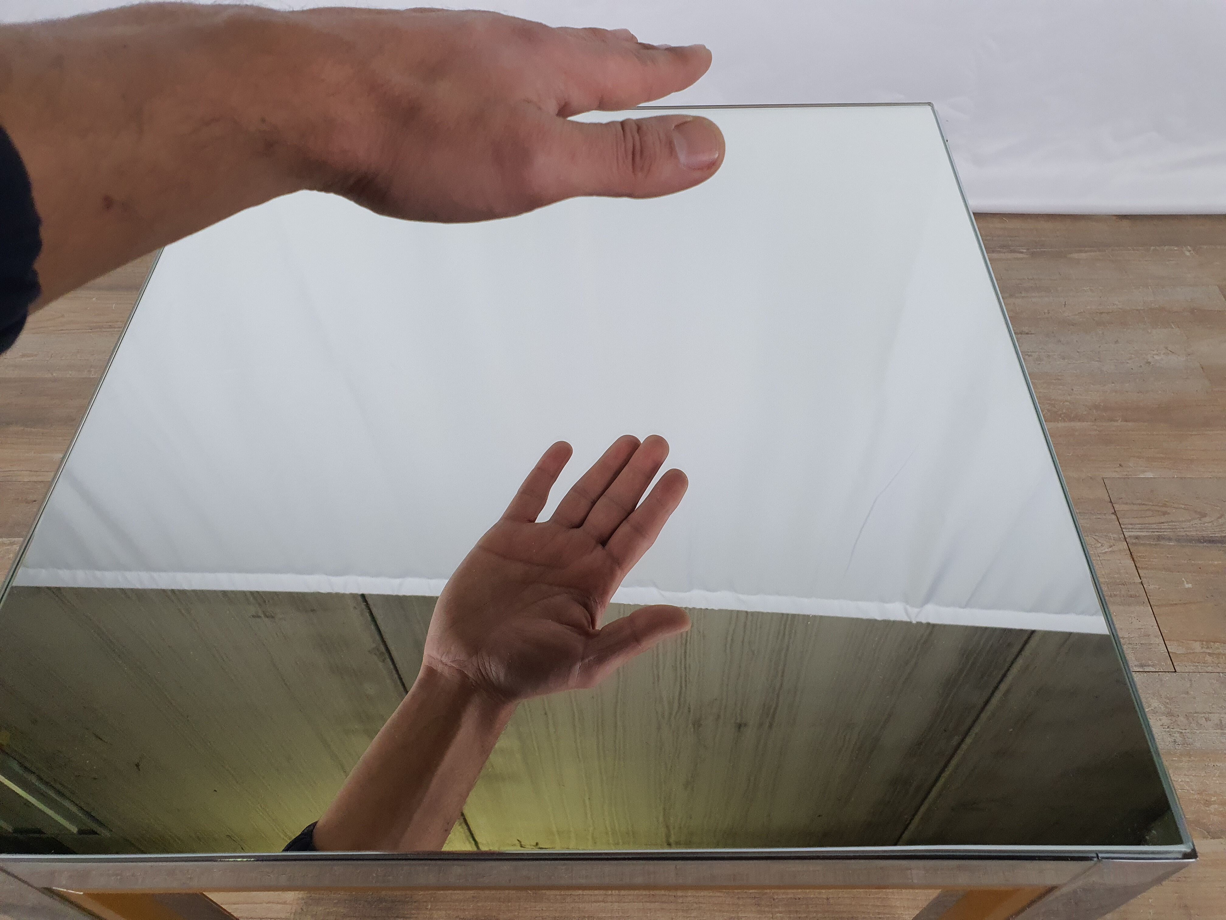 Table basse de Renato Zevi avec plateau en miroir, années 70