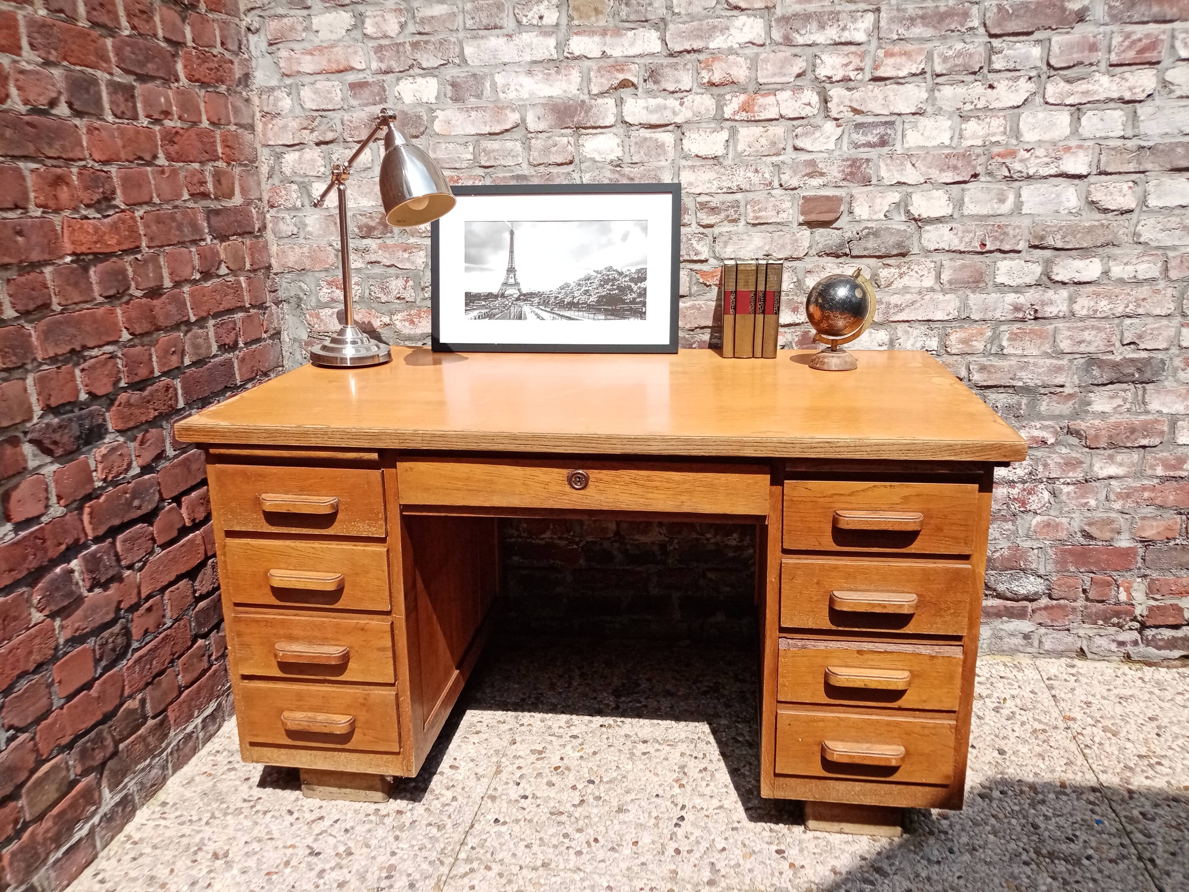 Office 50s to refresh wide Castex