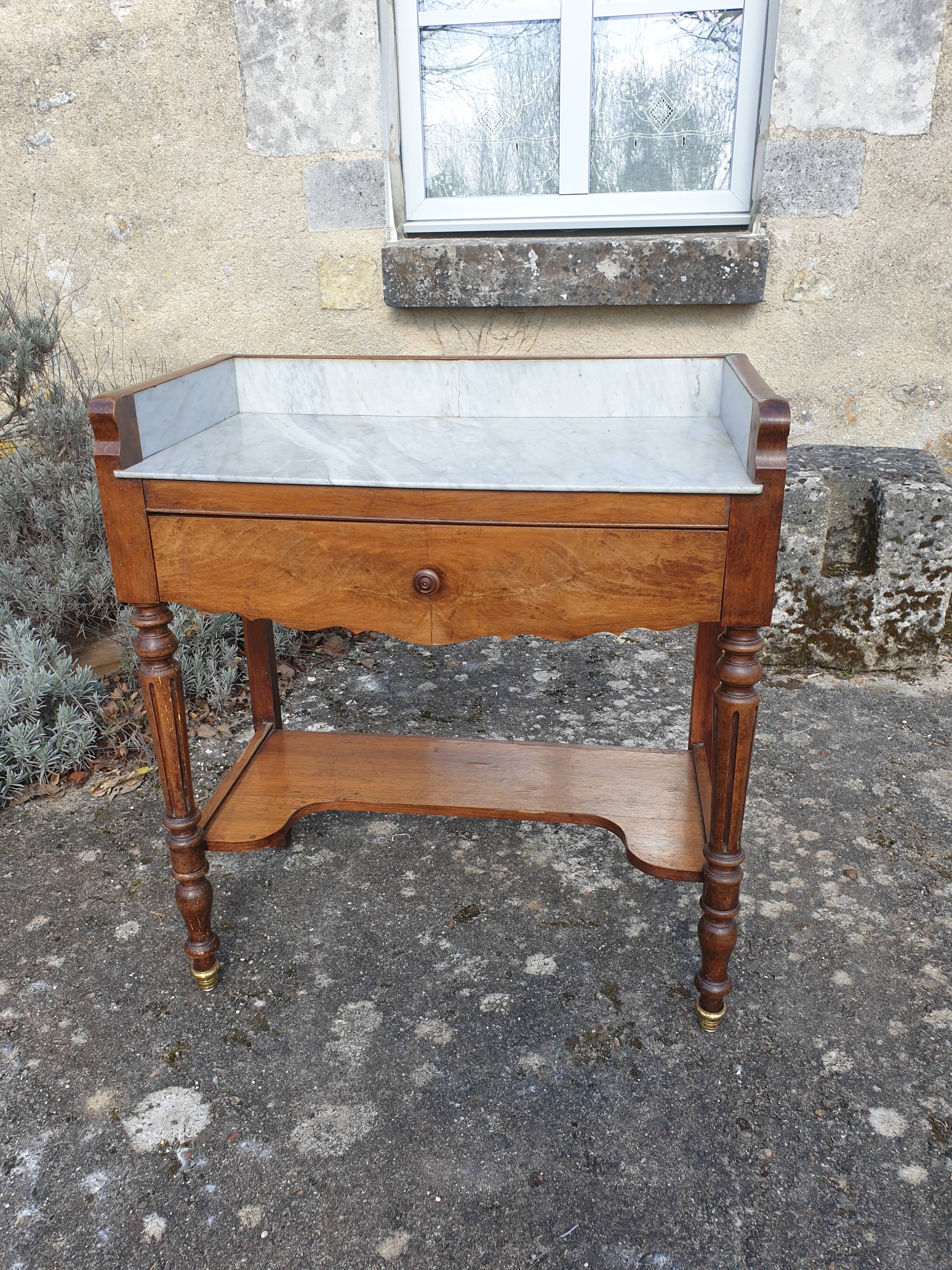 White marble dressing table