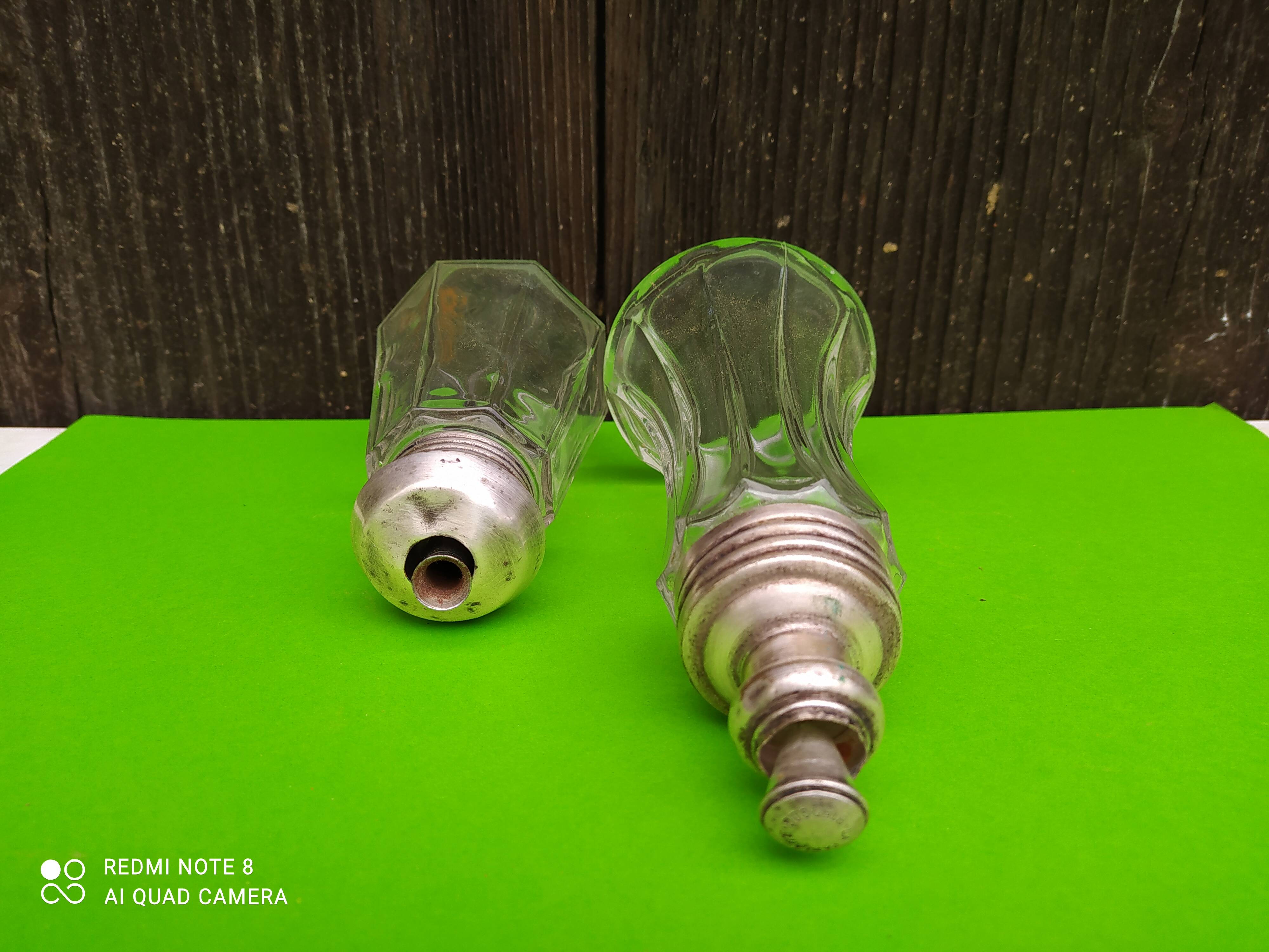 Batch of 2 sugar sprinklers