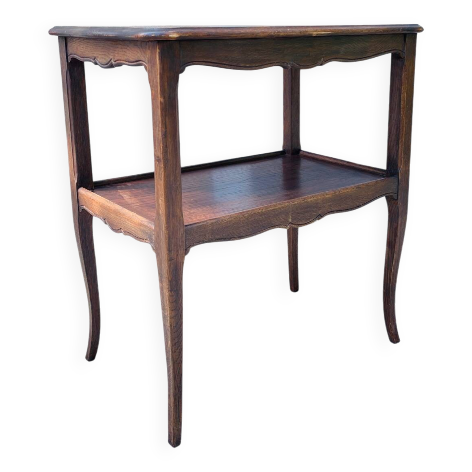 Dessert vintage shelf with curved legs