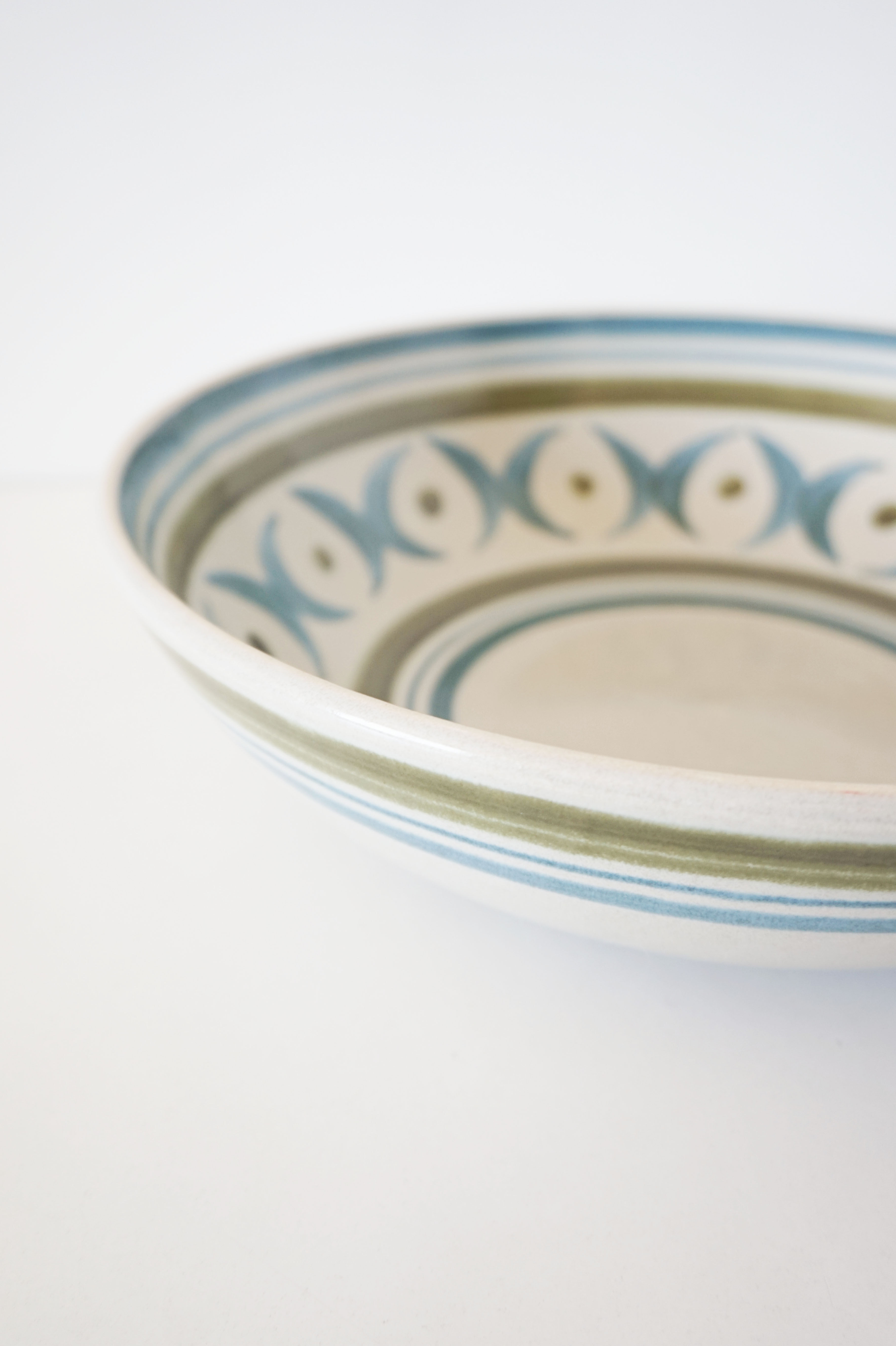 Vintage ceramic dish or bowl
