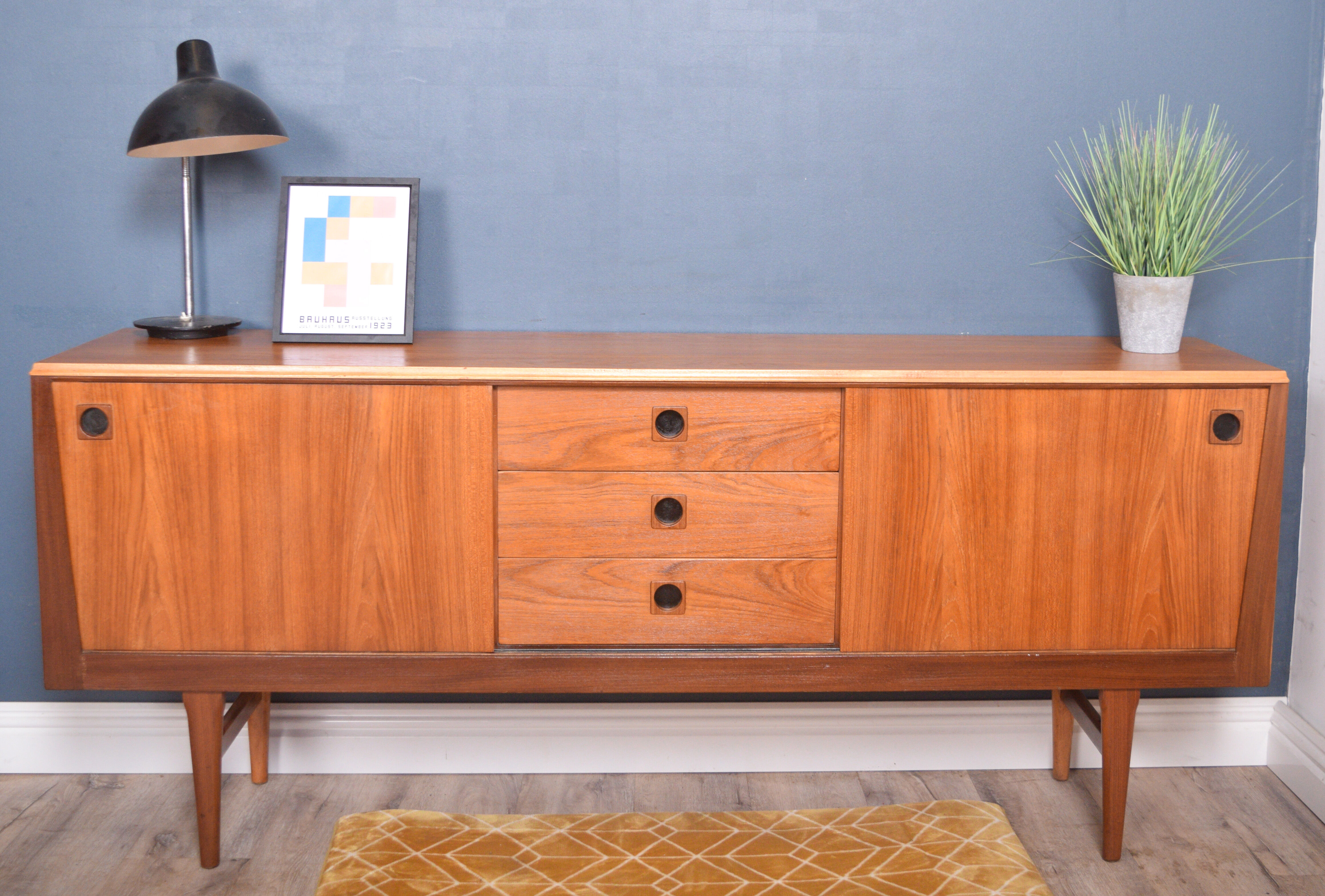 Enfilade retro en teak Elliots de Newbury EON