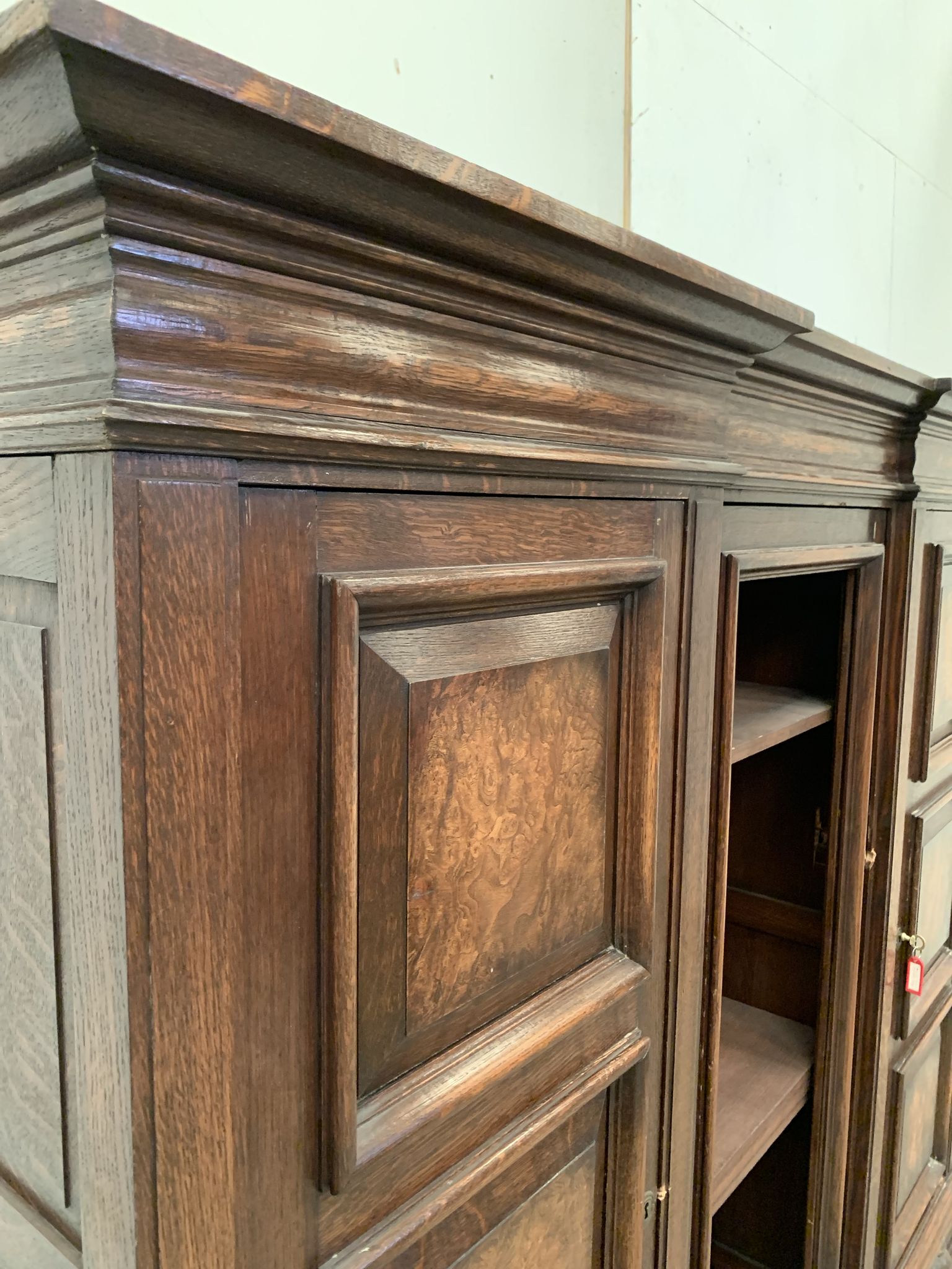 Renaissance style library in solid oak XX century