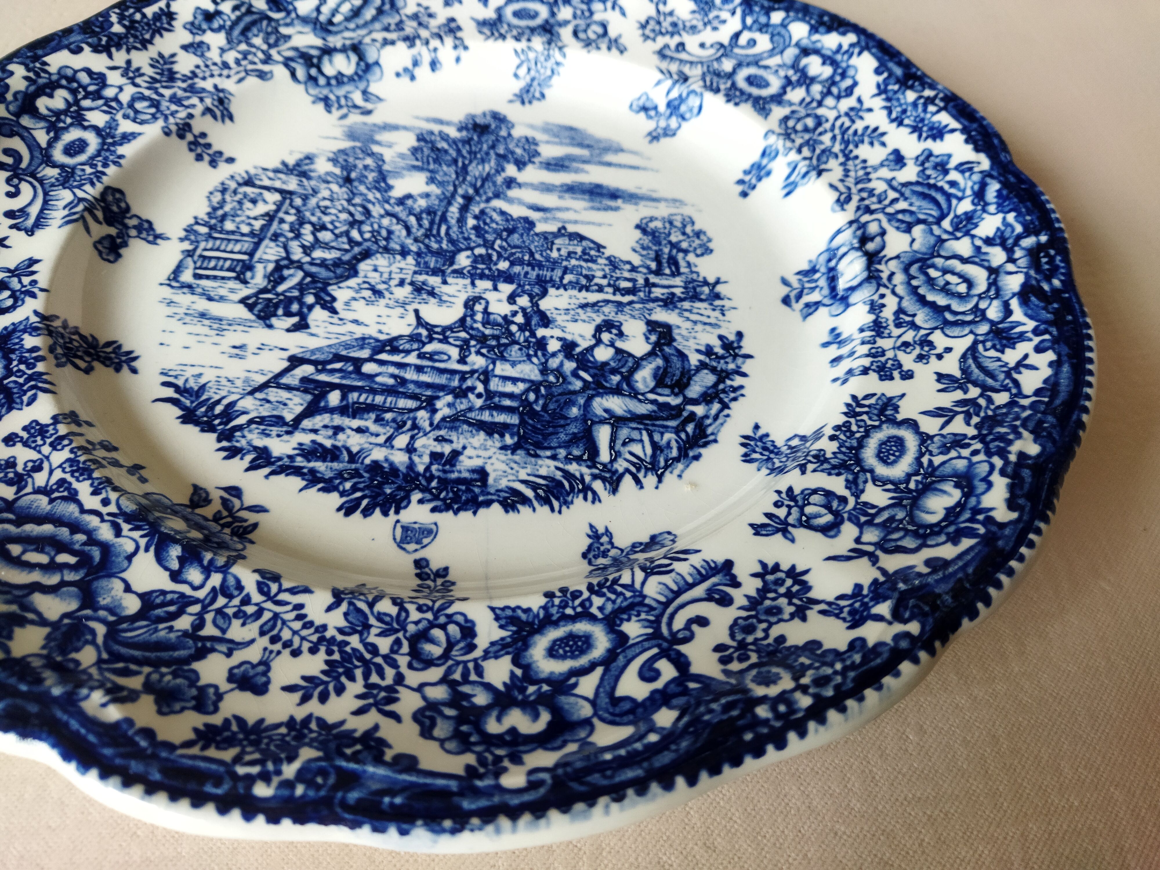 4 blue & white English style dinner plates