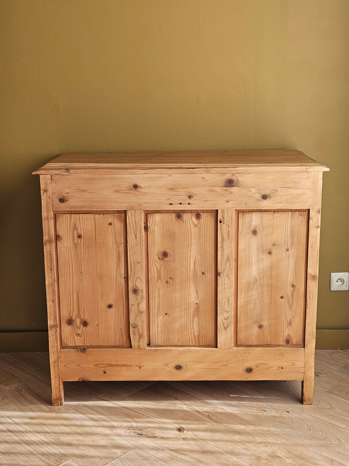 Renovated and distressed old buffet | Gaston