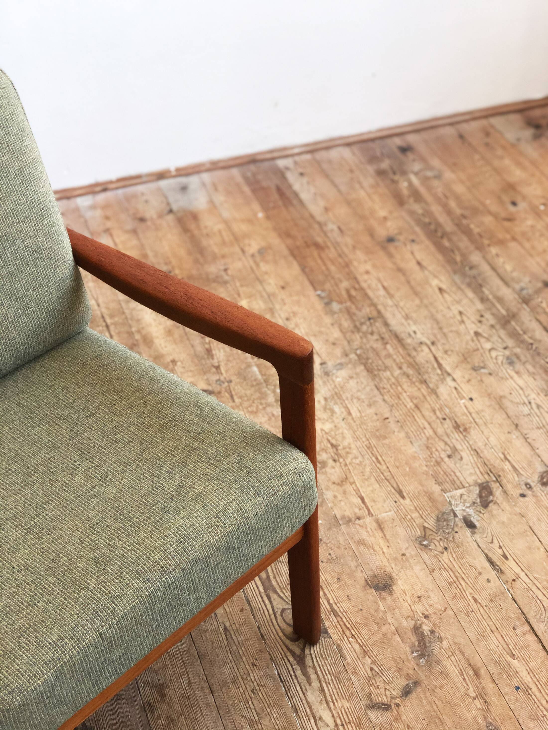 Mid-century modern teak sofa, senator series by Ole Wanscher for Cado