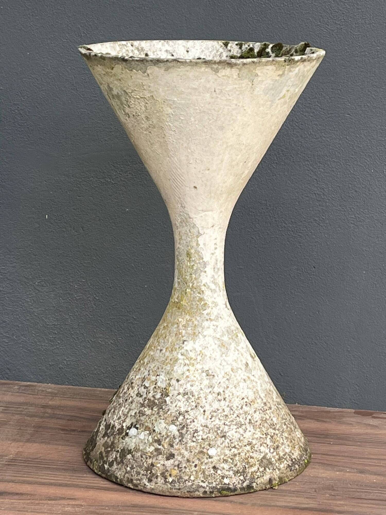 Diabolo planter, Anton Bee and Willy Guhl for Eternit Switzerland, 1950