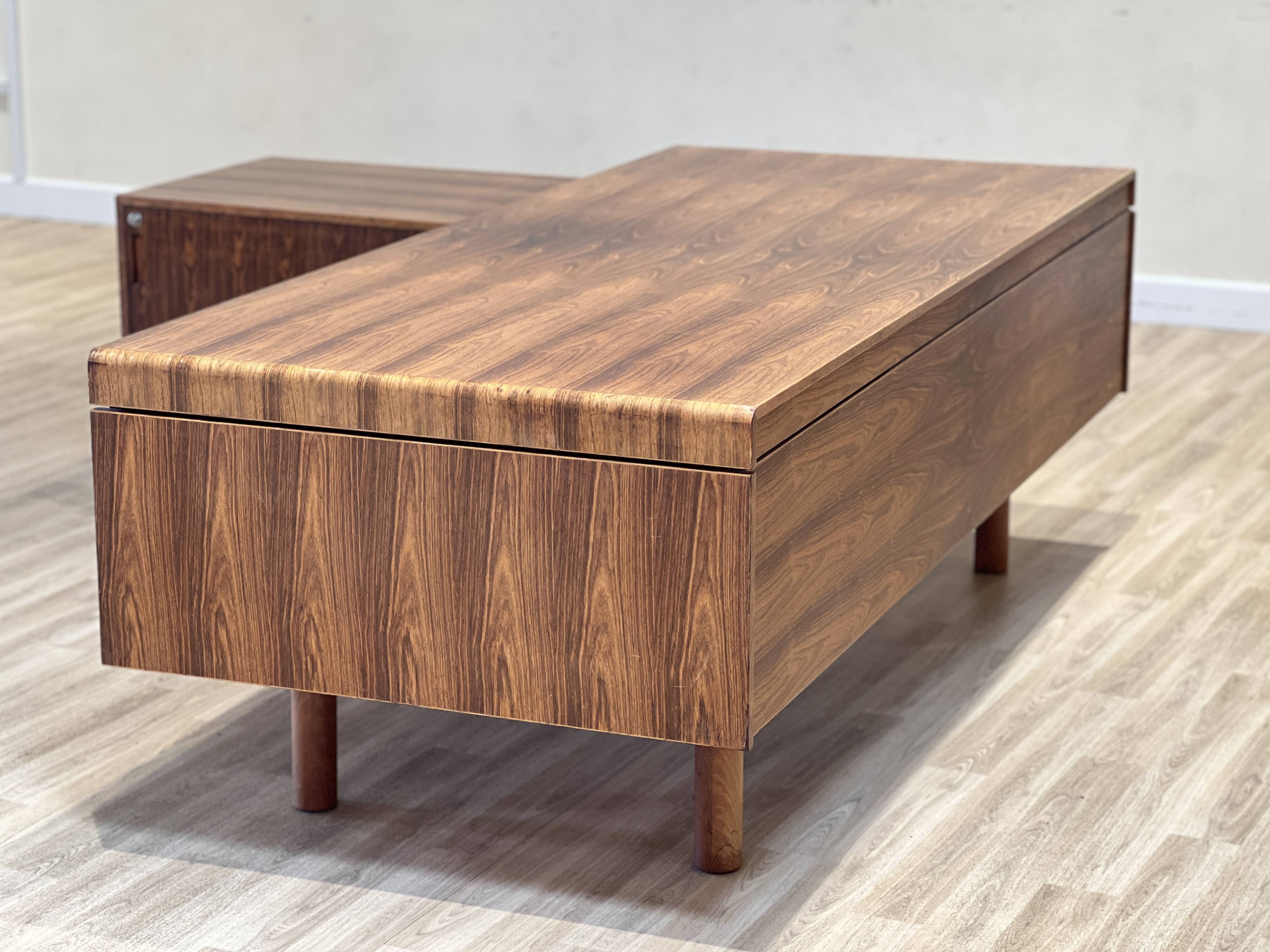 Gordon Russell Desk