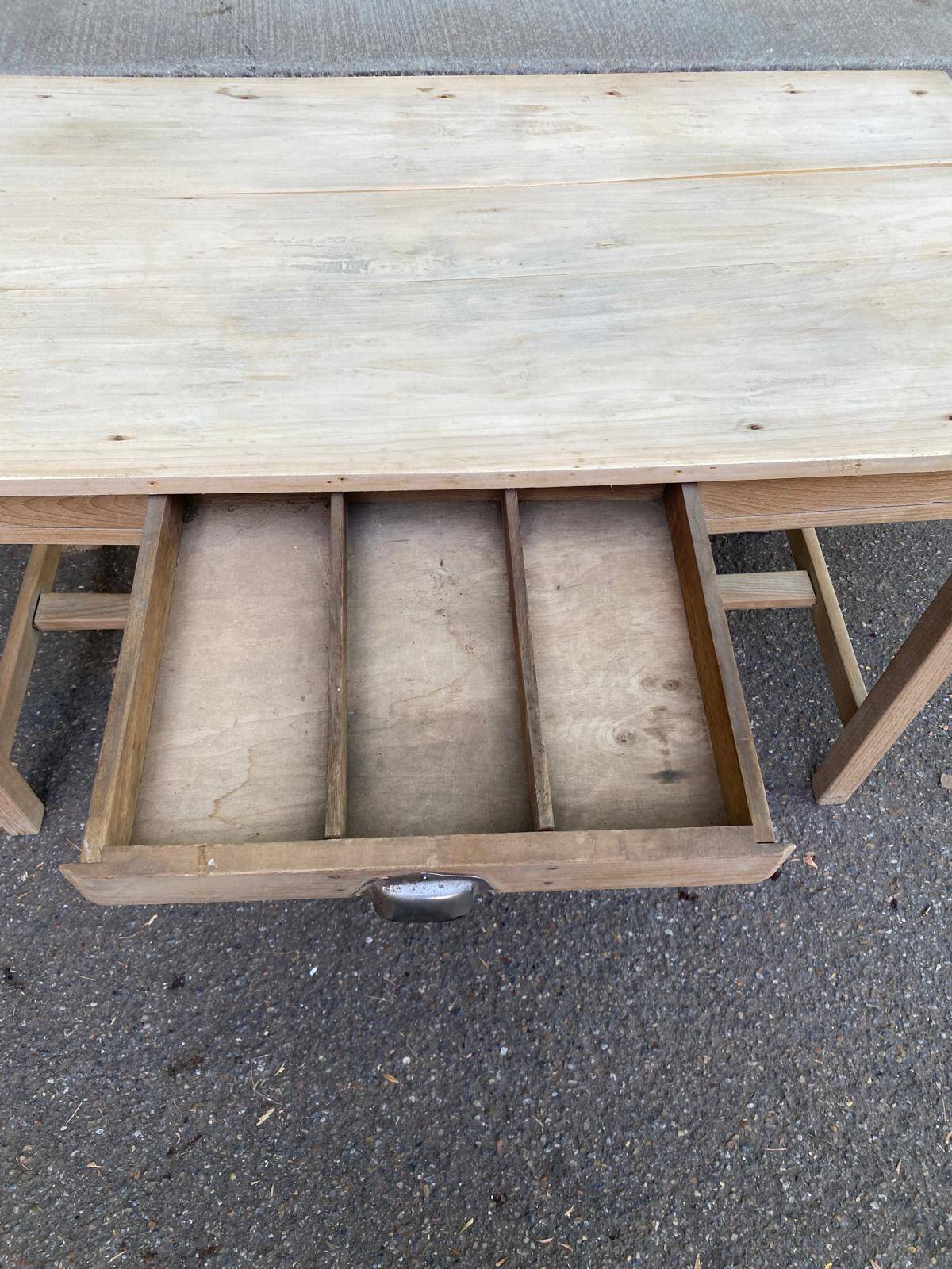 Parisian desk from the 1940s stripped to raw solid wood, 120cm.