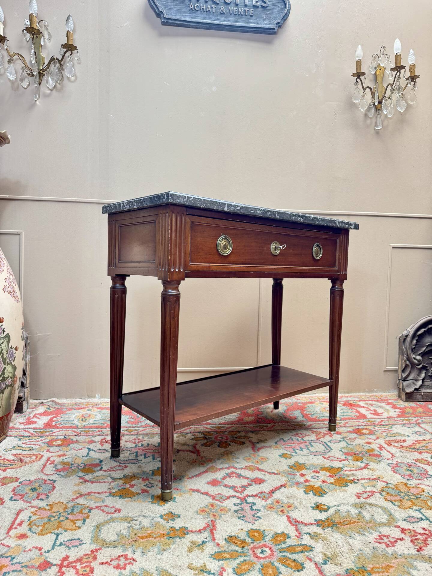 Console en acajou de style louis xvi xix eme siècle