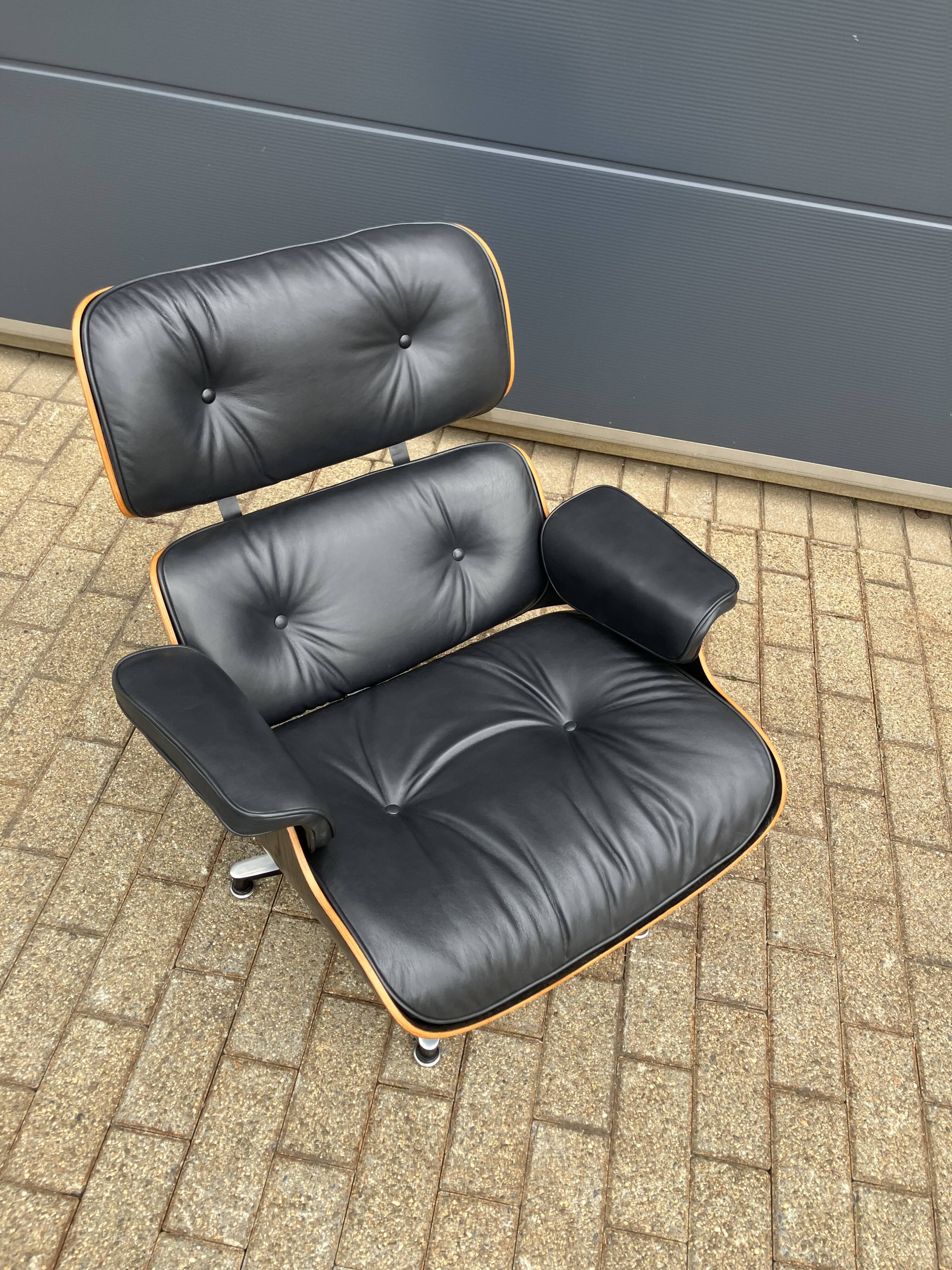 Herman Miller USA Eames Lounge chair 70’s limited edition