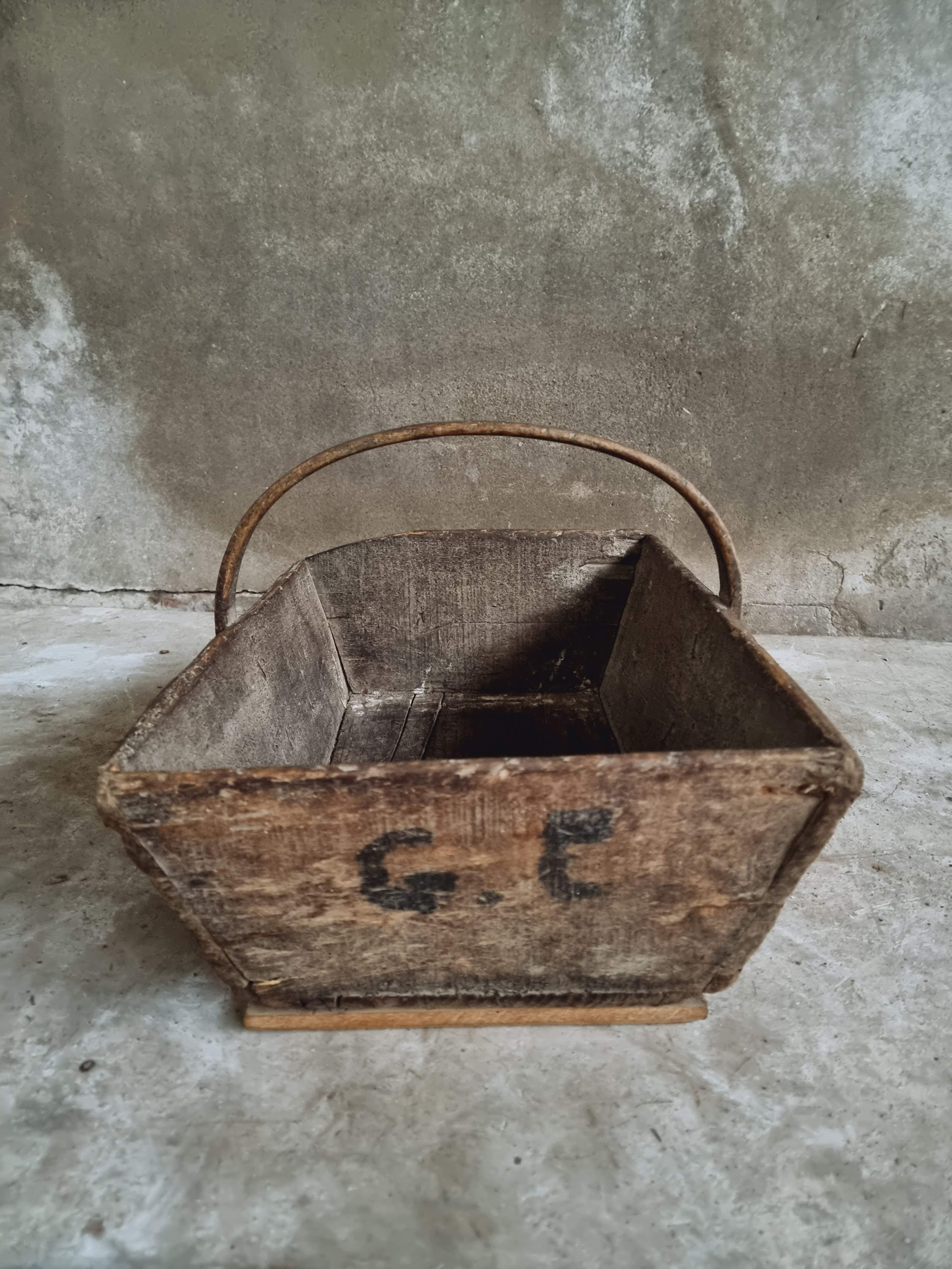 Antique picking basket harvest tray picking basket french