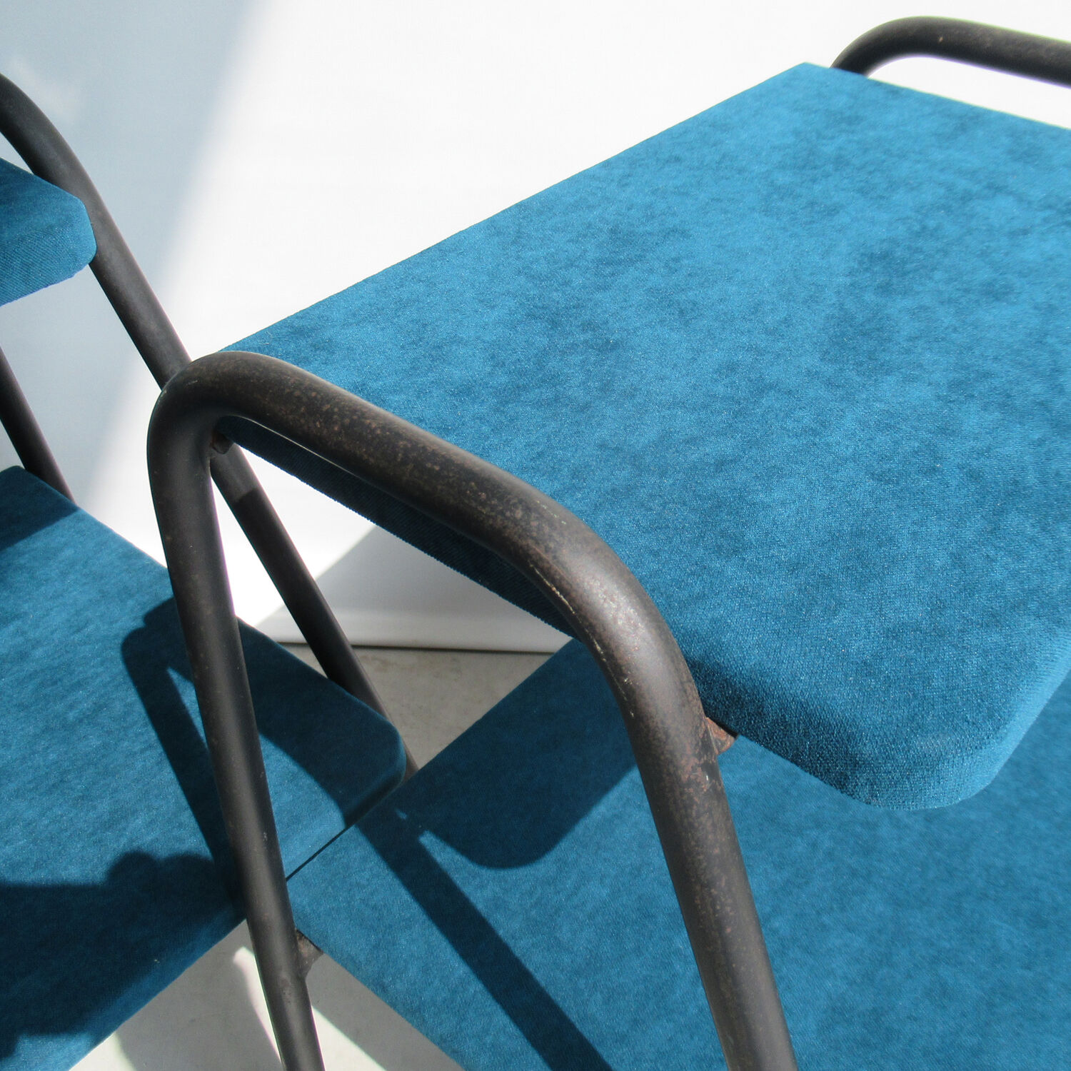Pair of side tables Pierre Guariche for Meurop 1950