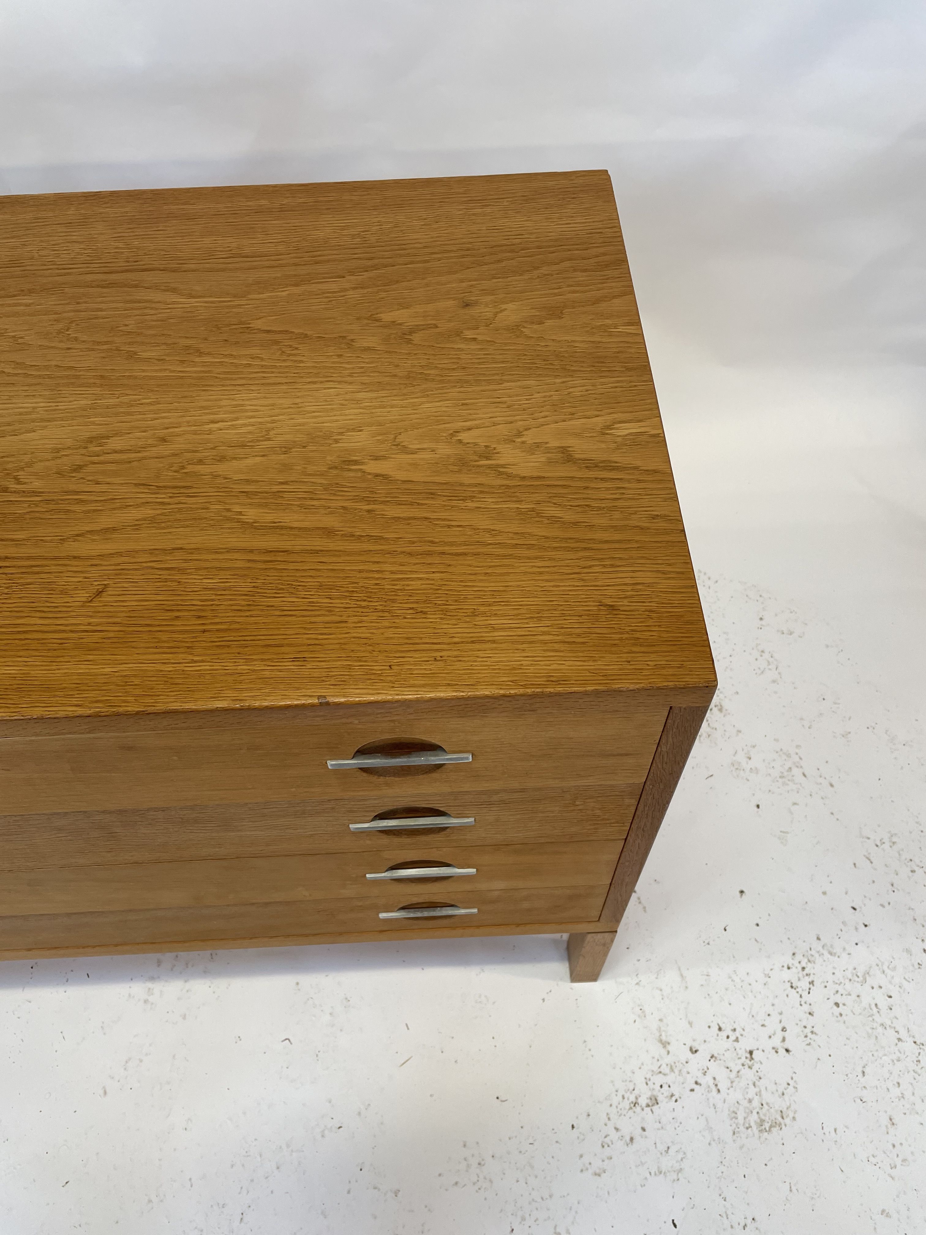 Hans J Wegner oak chest of drawers for RY Møbler, Denmark 60