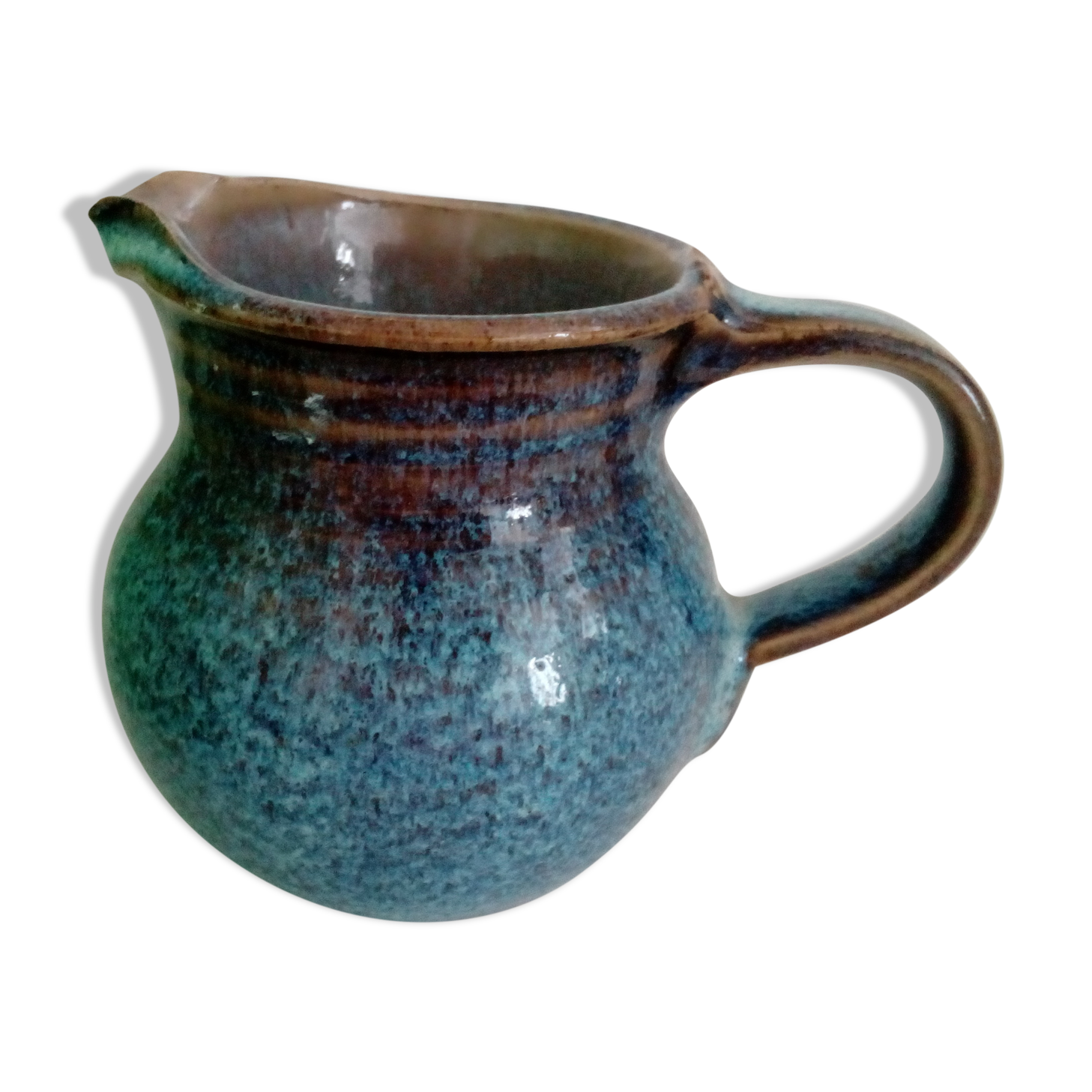 Pitcher in enamelled blue sandstone