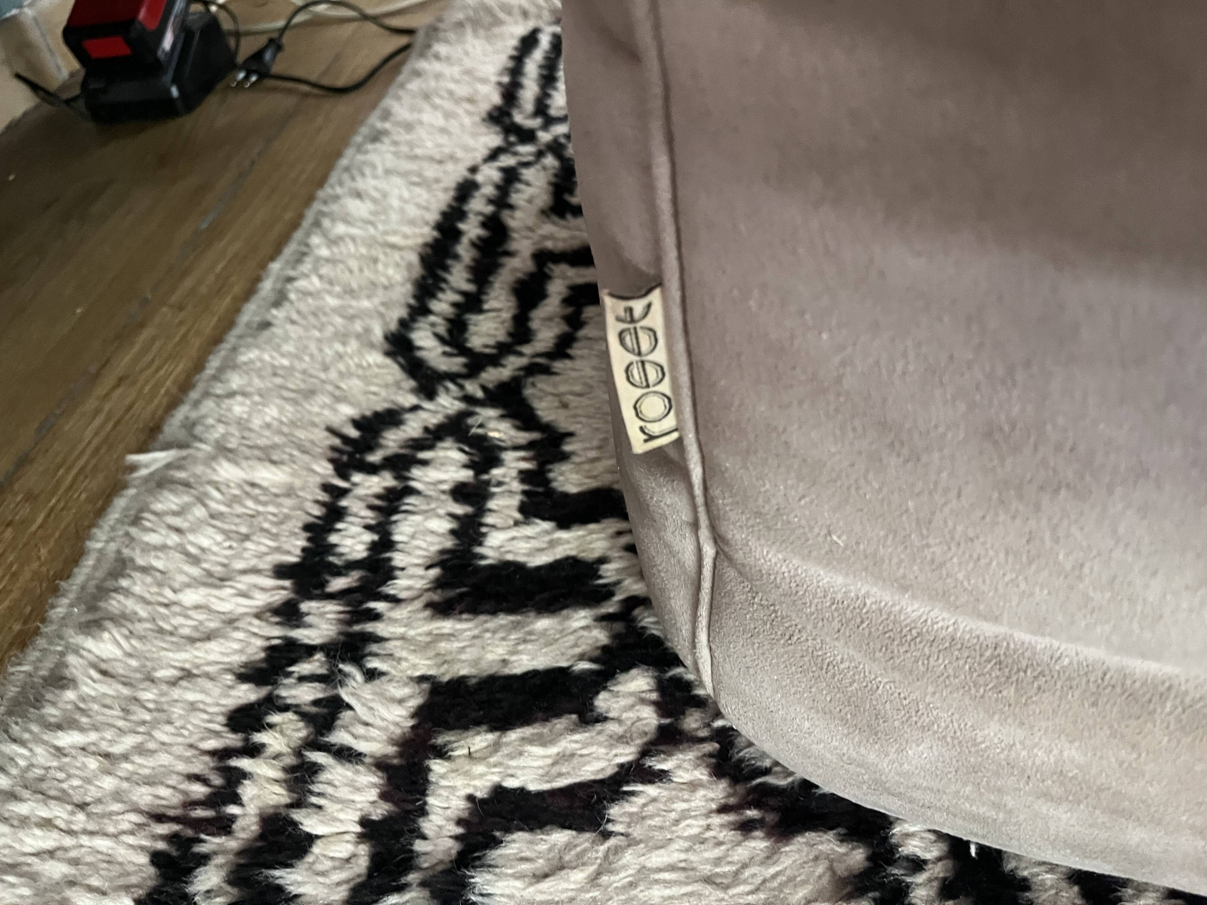 Vintage Ligne Roset pouf