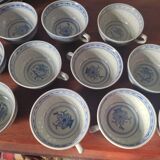 11 cups and saucers in vintage Chinese porcelain