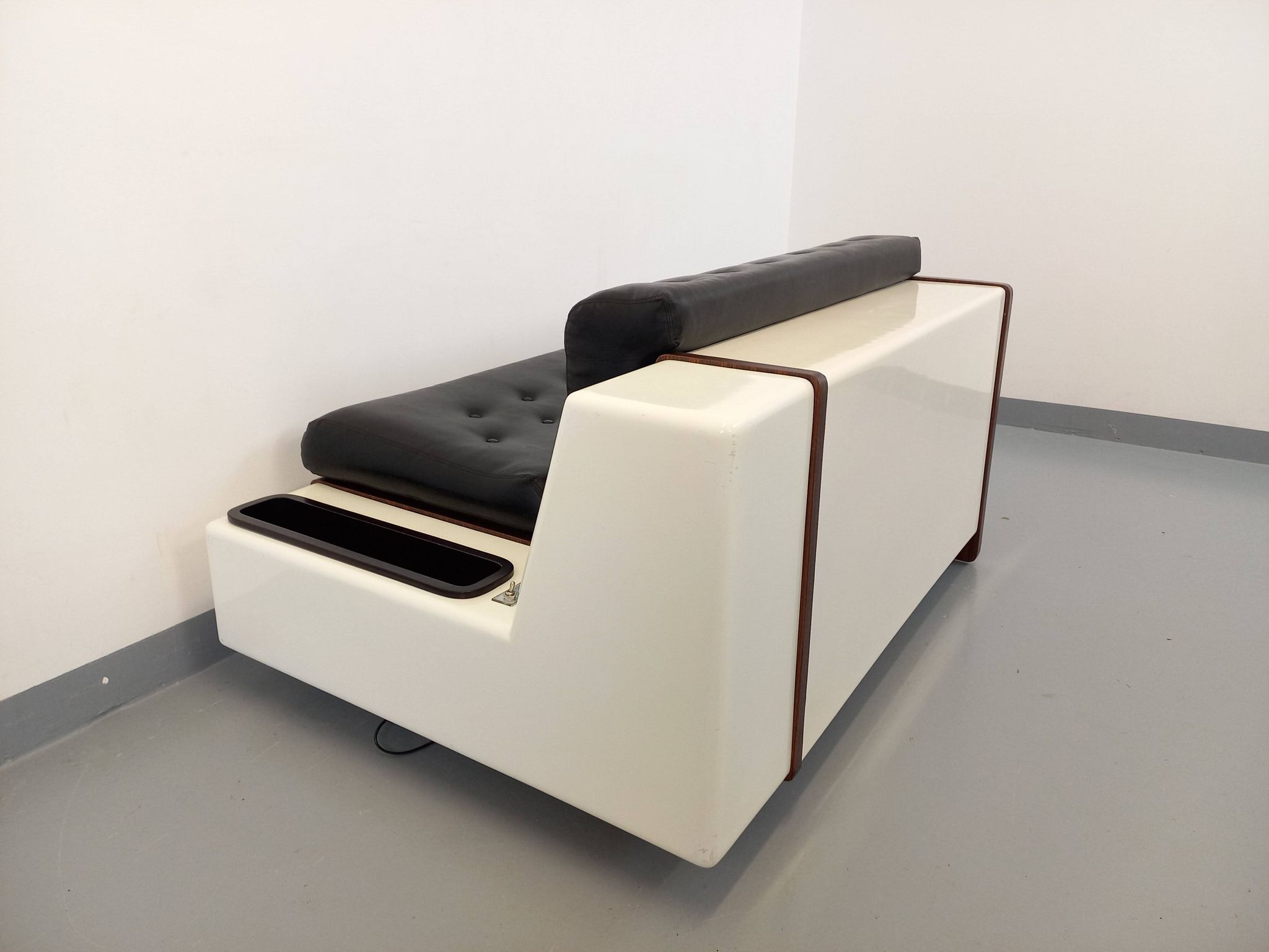 Vintage sofa bed bench with integrated lighting, Italian design Beka Tortuga, in skai, fiber
