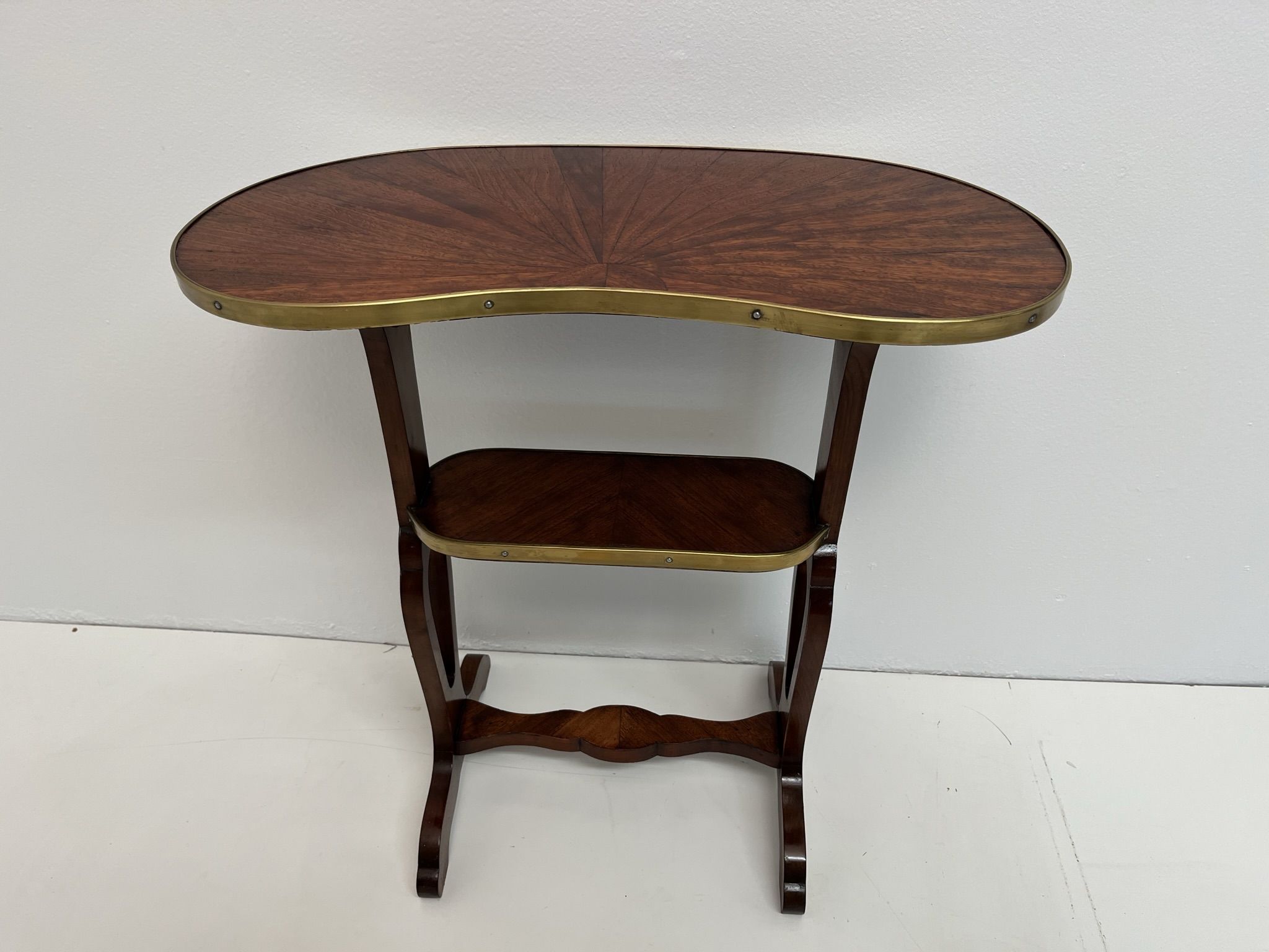 Table Desserte Rognon in Mahogany veneer, Louis XVI style